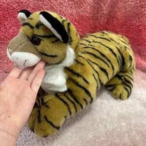 Vtg Playful Creations Laying Down Tiger Plush 18” Realistic Wild Cat